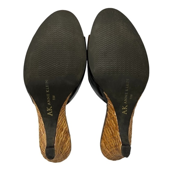AK ANNE KLEIN Akhoola Patent Leather Wicker Wedge Slide Sandals Size 7.5 - Picture 14 of 16
